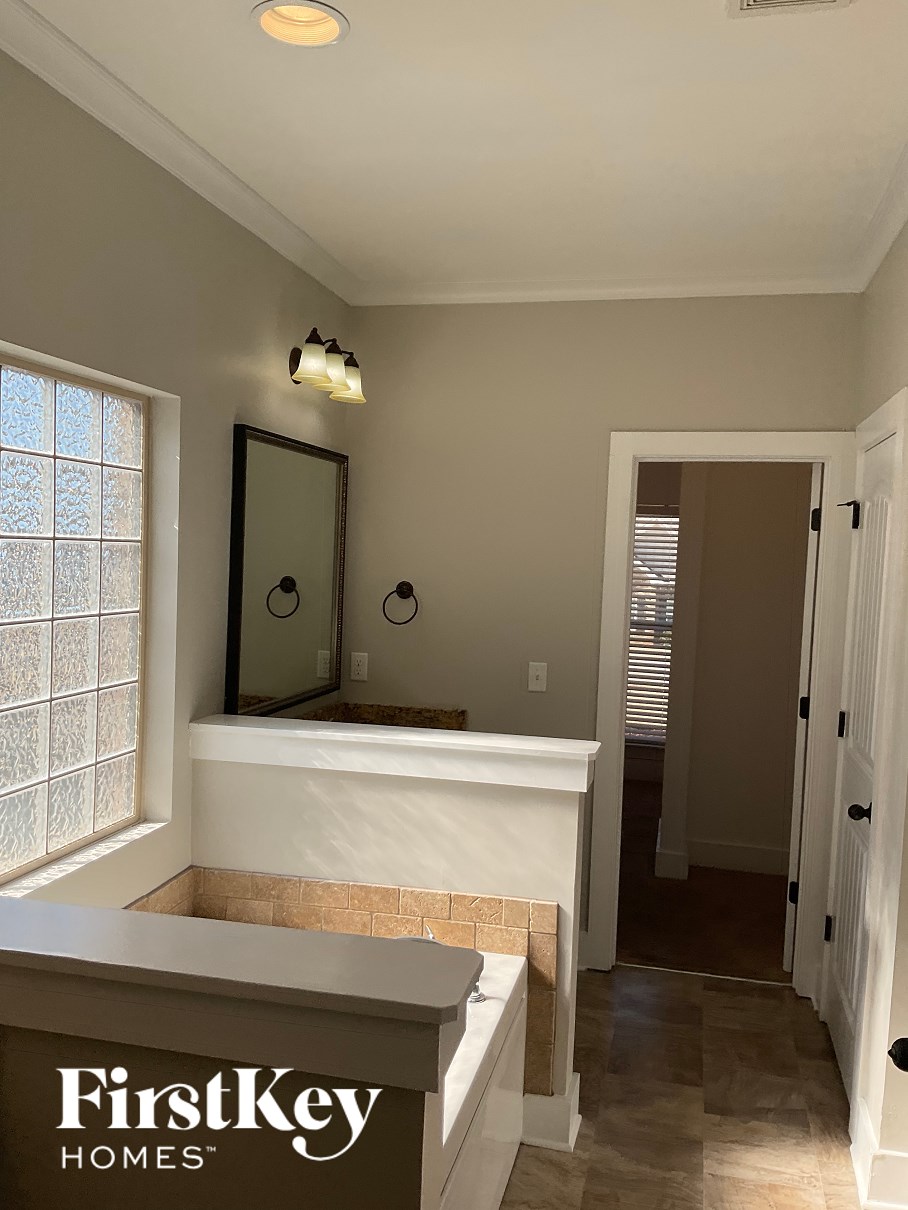 6366 COVE LANE 4 Beds House for Rent - Photo Gallery 9