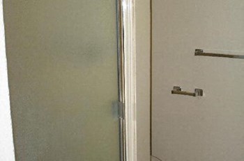 T-113-C 113 Tripp St. #C Studio House for Rent - Photo Gallery 2