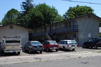 T-113-C 113 Tripp St. #C Studio House for Rent - Photo Gallery 4