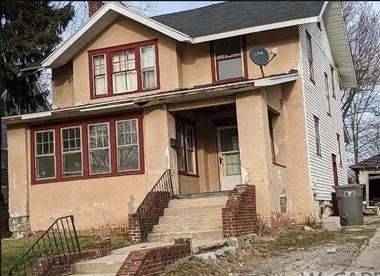 327 S Garfield Ave 3 Beds Apartment for Rent