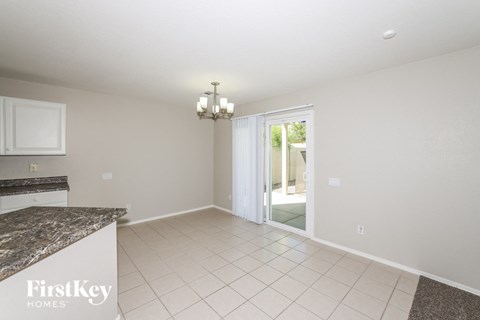 13046 W CHEERY LYNN Road 3 Beds Apartment for Rent
