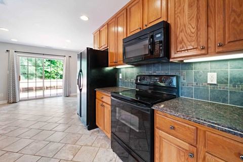 223 River Bend Road Studio House for Rent - Photo Gallery 11