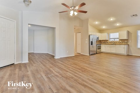 425 W JERSEY Way 3 Beds Apartment for Rent