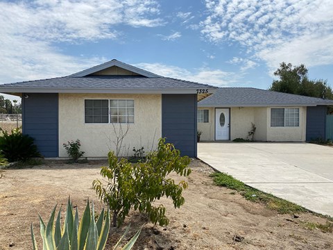 7325 Cypress Ave 3 Beds Apartment for Rent