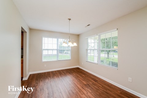 7035 Hill N Dale Drive 3 Beds Apartment for Rent