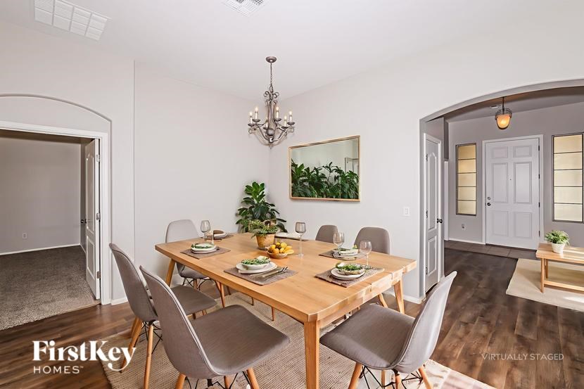 1809 S 123RD Drive 4 Beds House for Rent - Photo Gallery 6