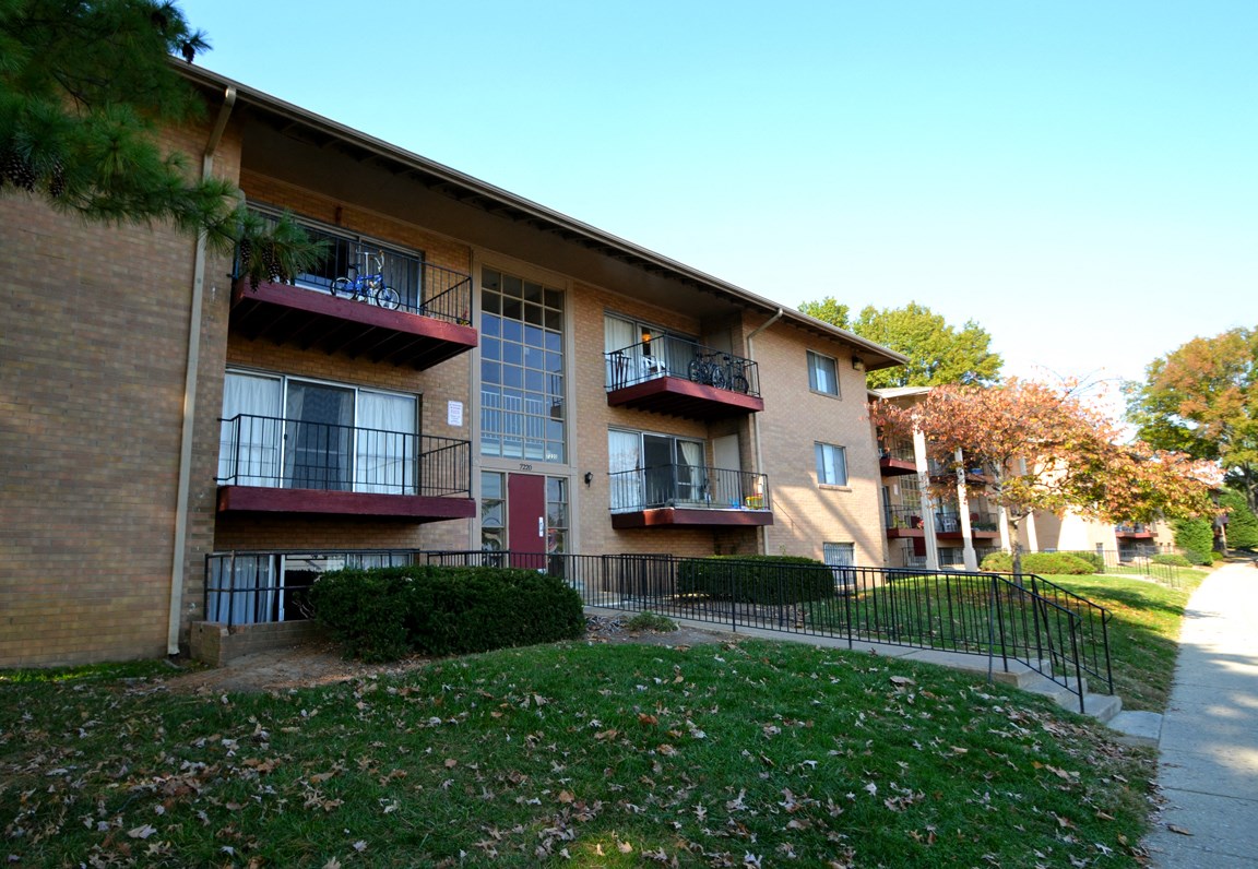 Springfield Gardens Apartments, 6116 Cumberland Avenue, Springfield, VA