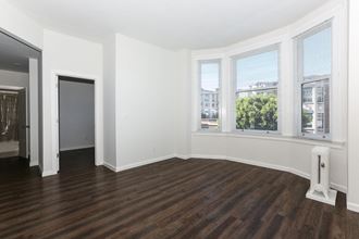 72 Gough Street Studio-1 Bed Apartment for Rent - Photo Gallery