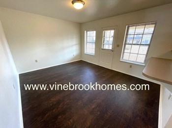 221 Raven Dr 4 Beds House for Rent - Photo Gallery 5