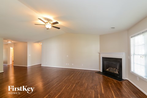 1946 Longmont Drive 3 Beds Apartment for Rent