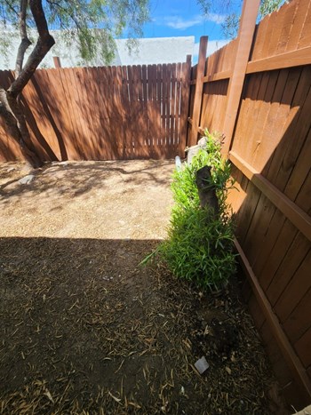 3322 East Presidio Road