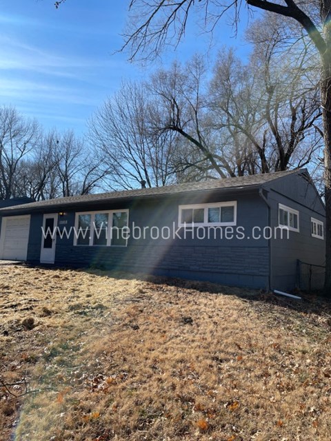 10808 Ewing Ave 3 Beds Apartment for Rent