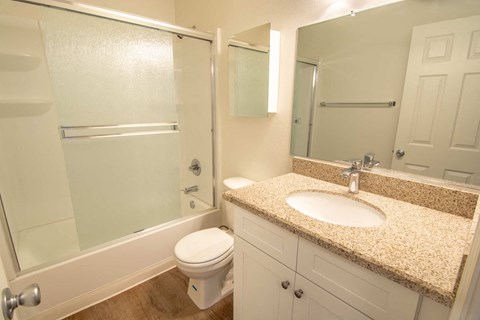 Amber Crest Apartments