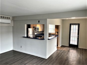 17765 Manderson Road 1-2 Beds Apartment for Rent - Photo Gallery 2