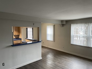 17765 Manderson Road 1-2 Beds Apartment for Rent - Photo Gallery 3