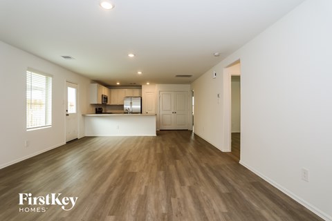 423 Jewett Meadow Drive 3 Beds Apartment for Rent