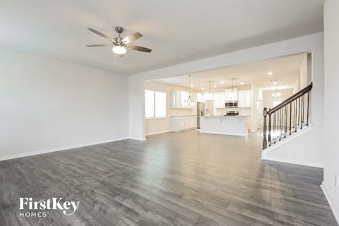 513 Hillpark Lane 4 Beds Apartment for Rent