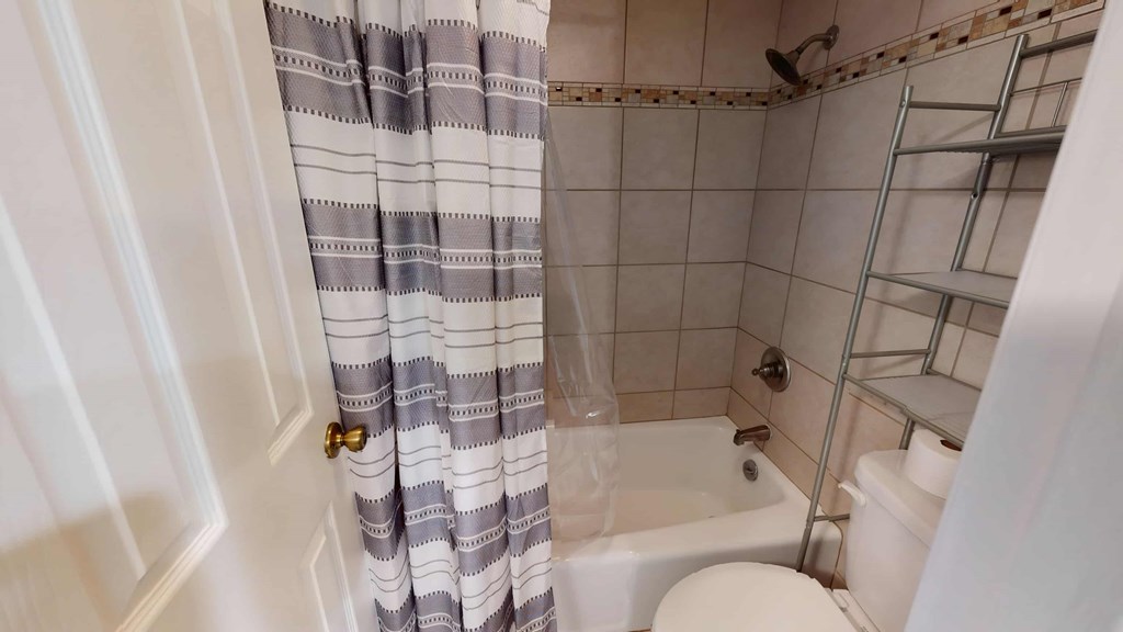 508 East Avenue J, 2 Beds Apartment for Rent - Photo Gallery 19