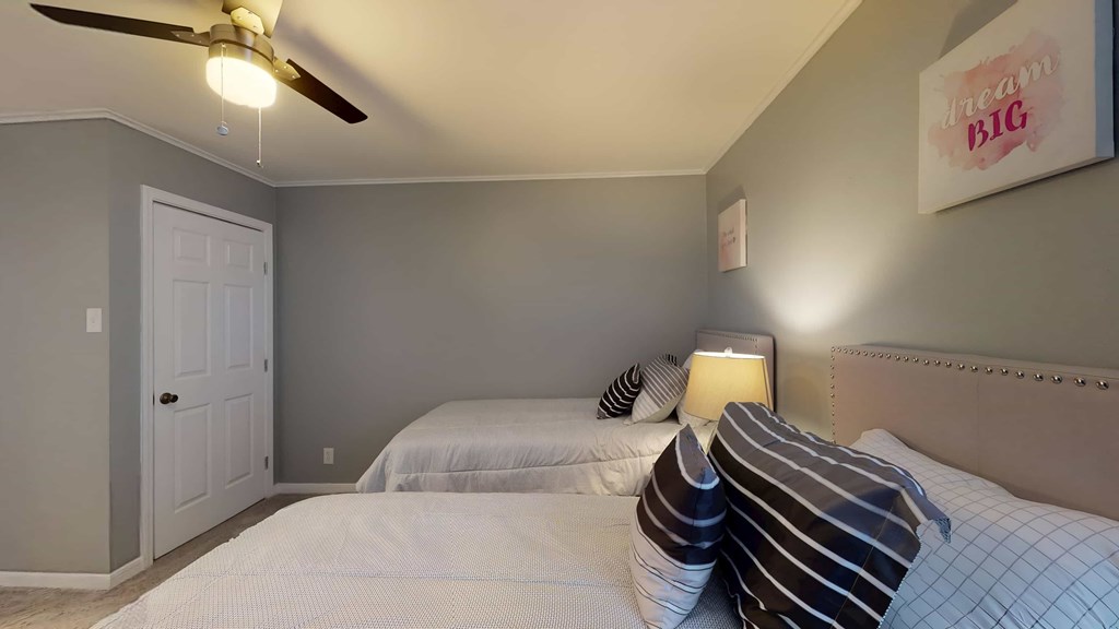 508 East Avenue J, 2 Beds Apartment for Rent - Photo Gallery 16