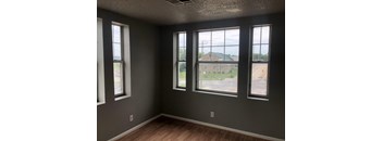 2 Bedrooms, 1 Bathroom