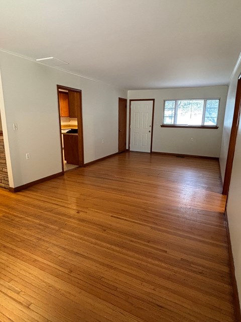 852 North Xenophon Avenue 3 Beds Apartment for Rent