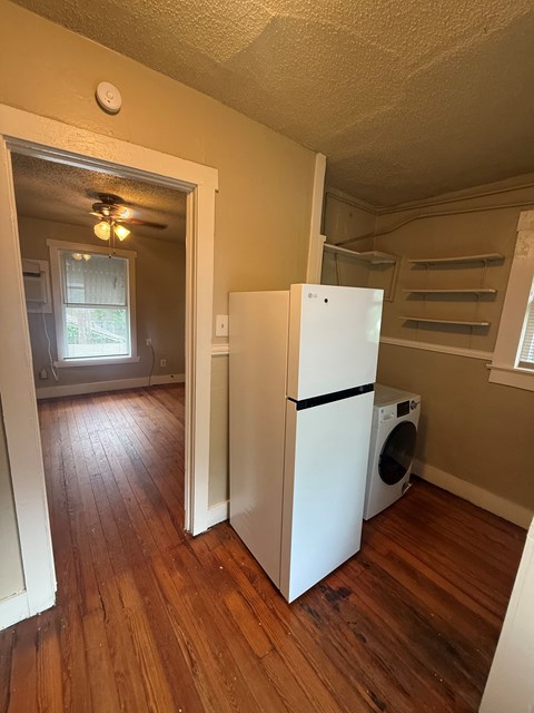528 1/2 S Zunis Ave Apt A 1 Apartment for Rent
