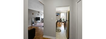 2 Bedroom, 1 Bathroom, Air Conditioned