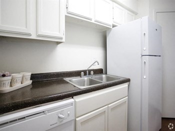 11620 Airline Hwy 2-3 Beds Apartment for Rent - Photo Gallery 5