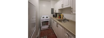 Studio, 1 Bathroom
