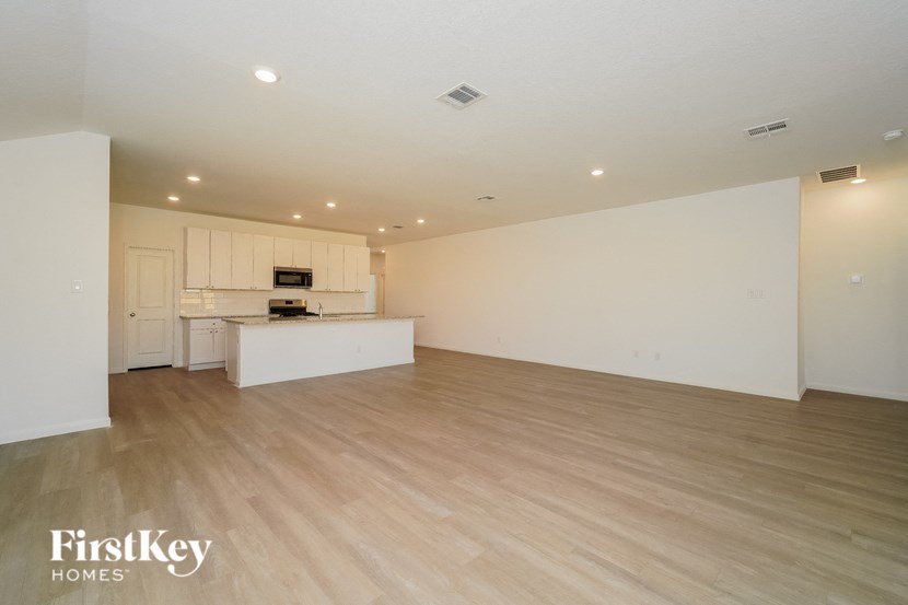 10639 Erinita Way 3 Beds House for Rent - Photo Gallery 4