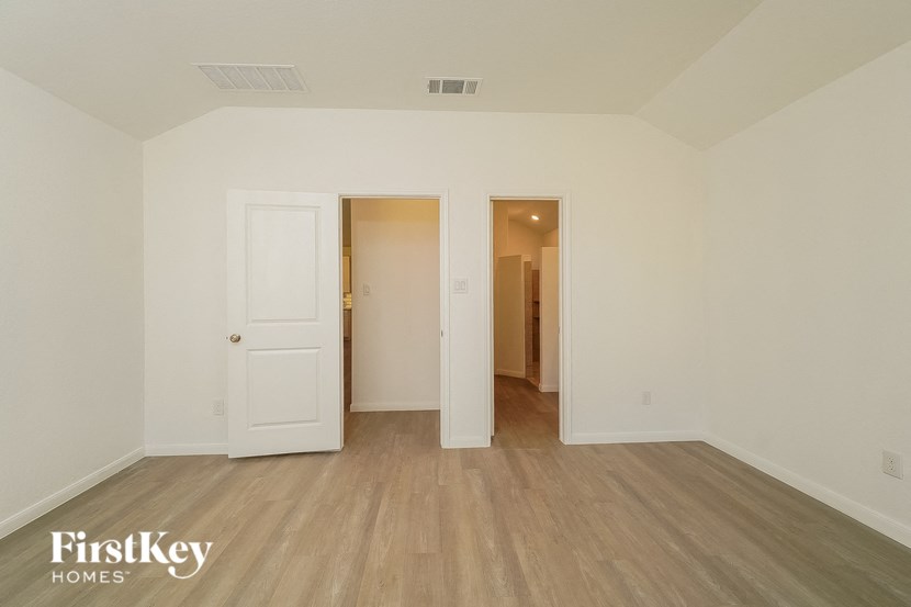 10639 Erinita Way 3 Beds House for Rent - Photo Gallery 8