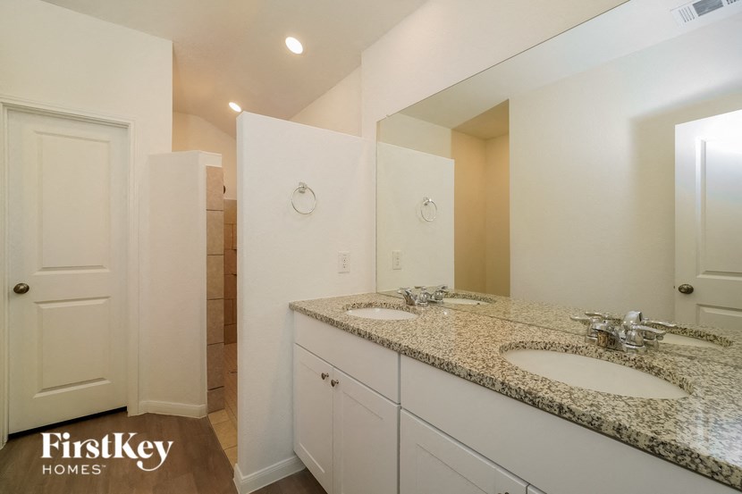 10639 Erinita Way 3 Beds House for Rent - Photo Gallery 10