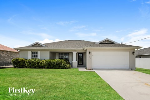 1933 NW 17Th Terrace 3 Beds Apartment for Rent