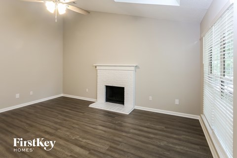 204 Coventry Drive 3 Beds Apartment for Rent