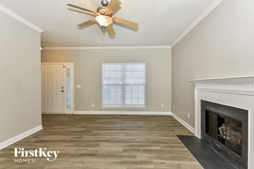 811 Royal Oaks Drive 3 Beds House for Rent - Photo Gallery 3