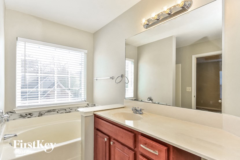 811 Royal Oaks Drive 3 Beds House for Rent - Photo Gallery 10