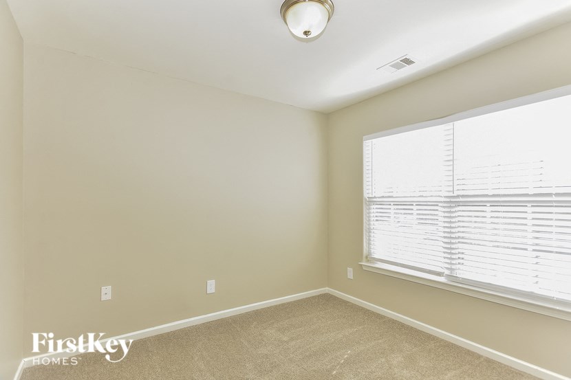 811 Royal Oaks Drive 3 Beds House for Rent - Photo Gallery 12