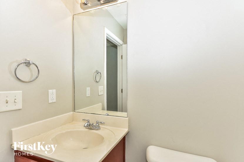 811 Royal Oaks Drive 3 Beds House for Rent - Photo Gallery 13