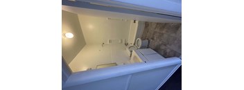 2 Bedrooms, 1 Bathroom