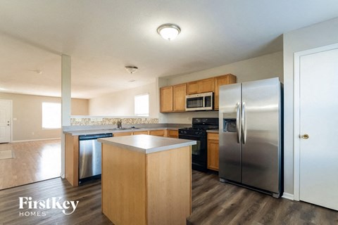 7454 Canal Highlands 4 Beds Apartment for Rent