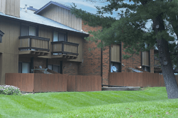 apartments with patio amenity