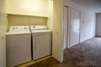 Washer/Dryer at Creekside Square Phase I, Indiana