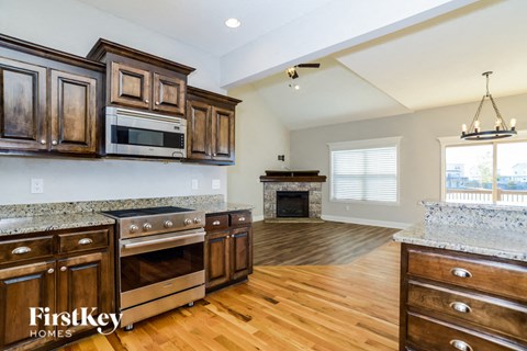 10511 Augusta Drive 4 Beds House for Rent - Photo Gallery 7