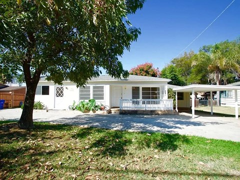 2760 Washington Street 3 Beds Apartment for Rent