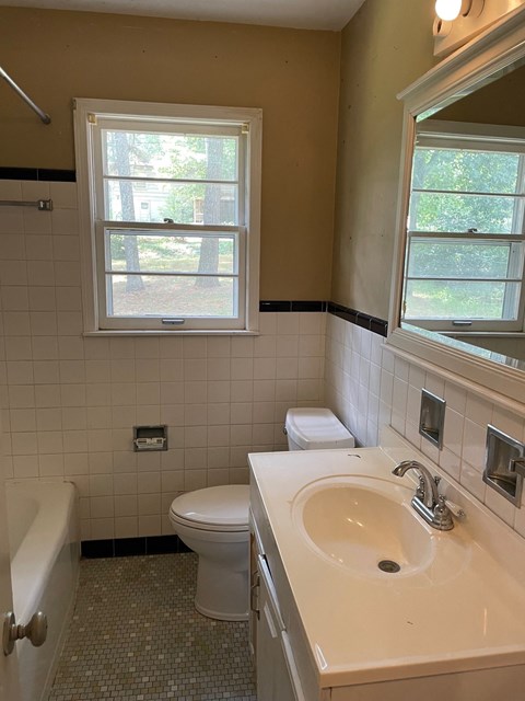 1512 2Nd Place Nw 3 Beds Apartment for Rent