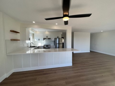 510 Comox 1-3 Beds Apartment for Rent