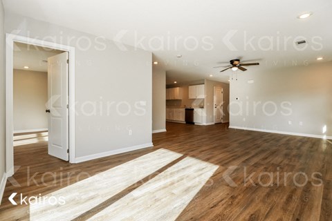 66 Cottage Grove Dr 2 Beds Apartment for Rent