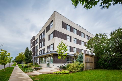 392 Albert Street, Suite 403 Studio Apartment for Rent