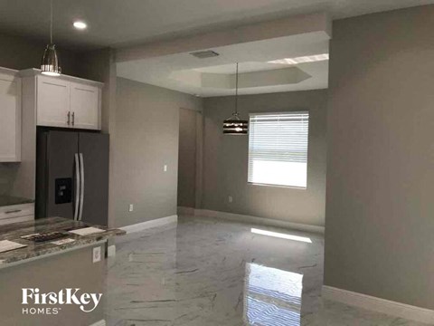 3201 40Th Street SW 4 Beds Apartment for Rent