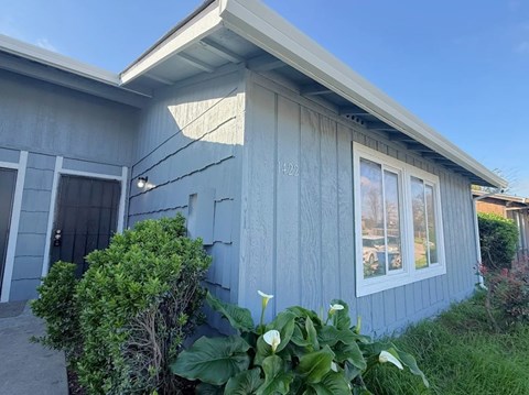 1422 Lansing St. 3 Beds Apartment for Rent